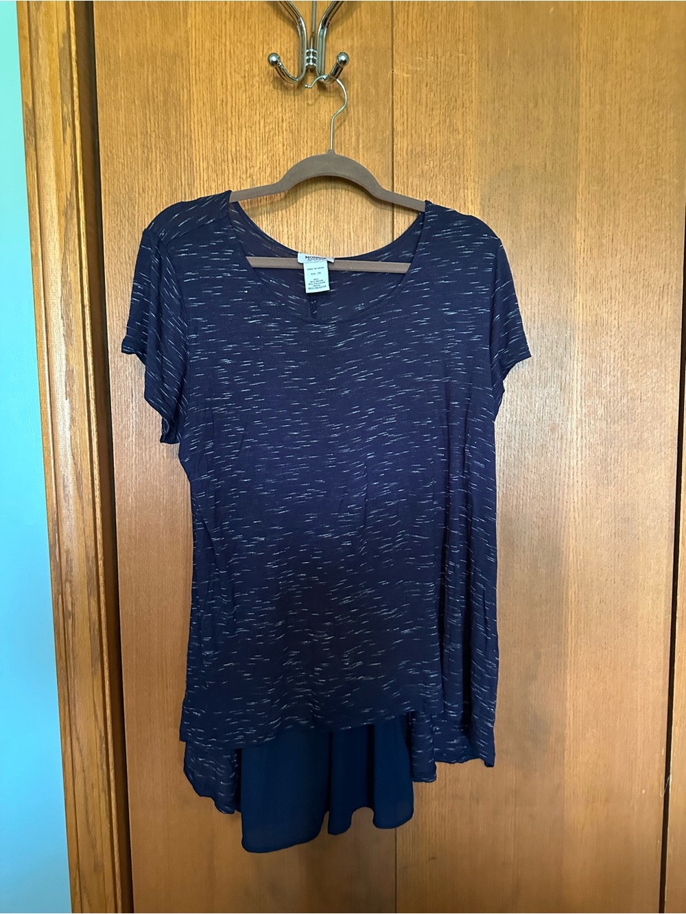 Monroe & Main Navy Heathered Short-Sleeve Hi-Low Tee